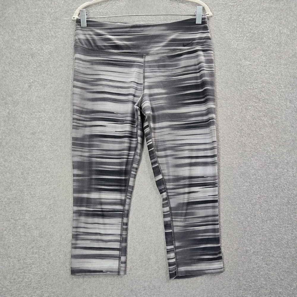 Nike Women Activewear‎ Pants Large Gray Striped Legend 2.0 Swift Crop Legging